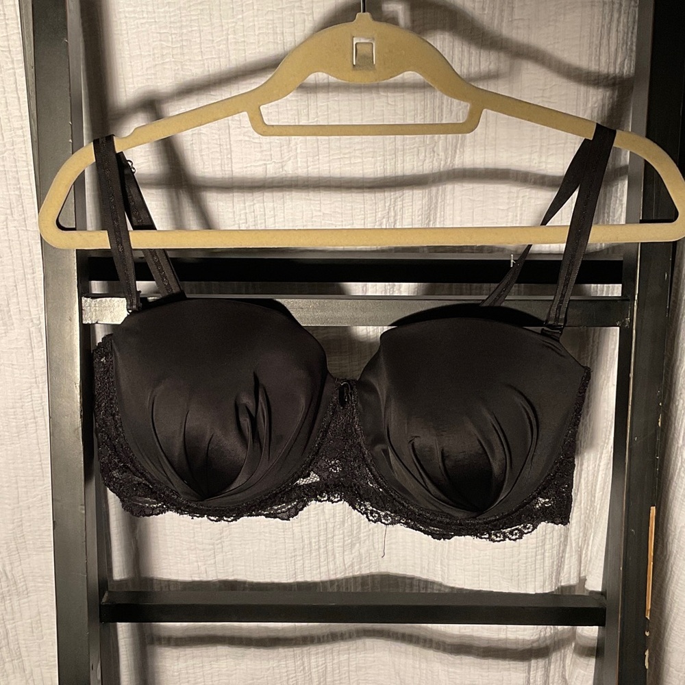 Dots Black Lace Trim Bra